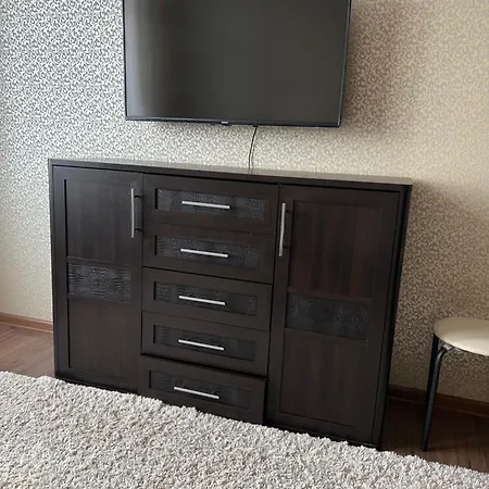 Apartment Kings *